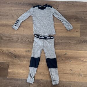 Helly Hansen Gray and Black Kids' Thermal Set